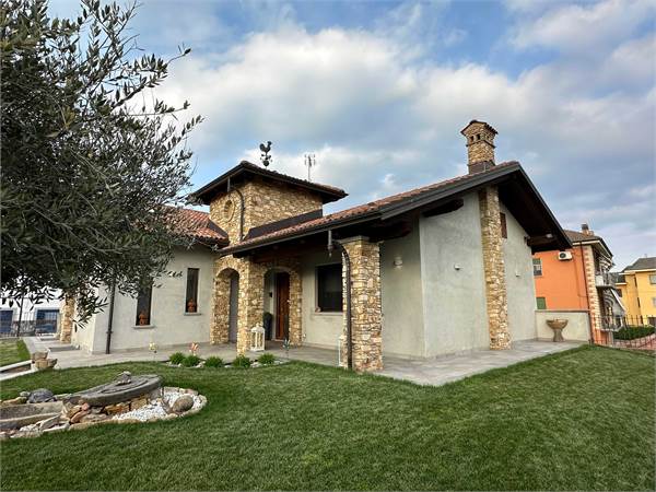 Villa unifamiliare Villafranca Piemonte