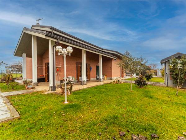 Orbassano, Tetti Valfrè – Splendida Villa Unifamil