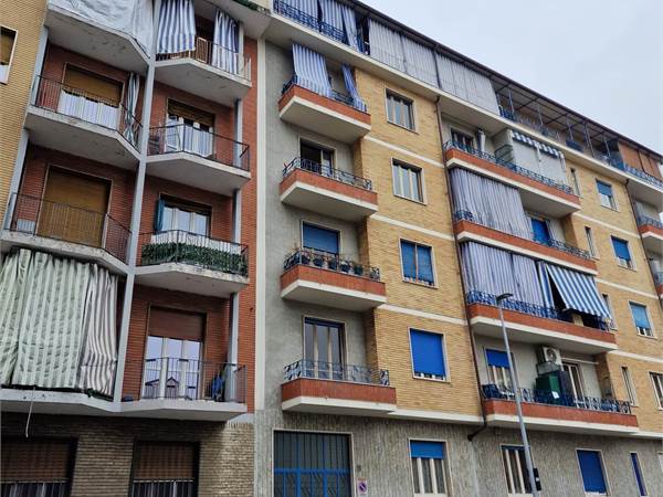 Biocale da investimento con box Via Mazzè 15 To