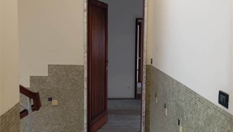 scale ingrfesso appartamento