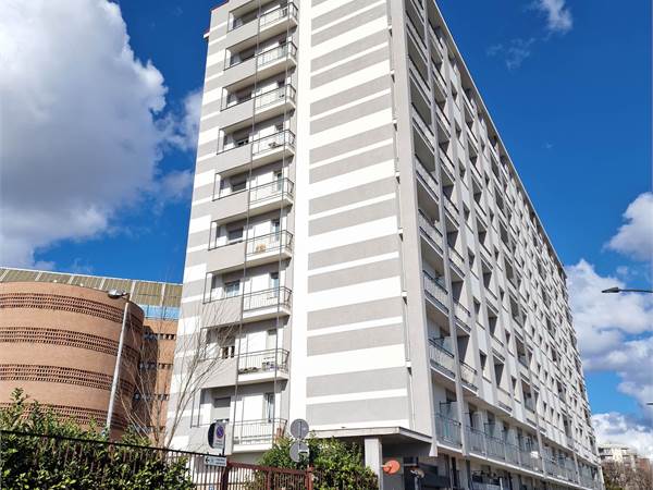BILOCALE IN CONDOMINIO NUOVO E POSTO AUTO