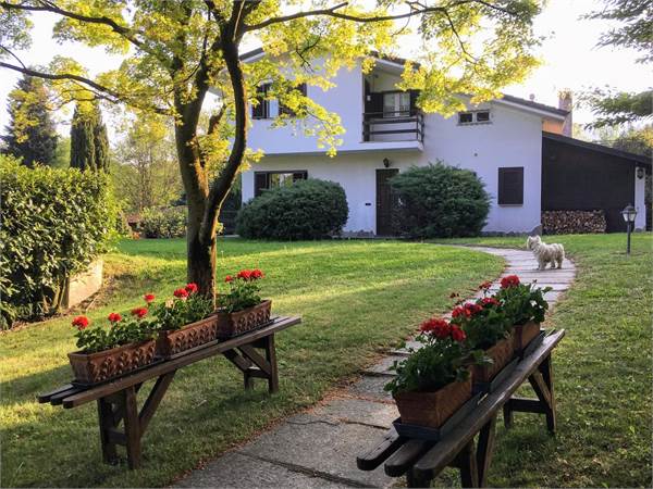 CANTALUPA VILLA INDIPENDENTE CON GIARDINO