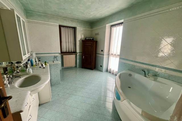 bagno con vasca 