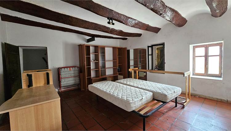 INTERNO