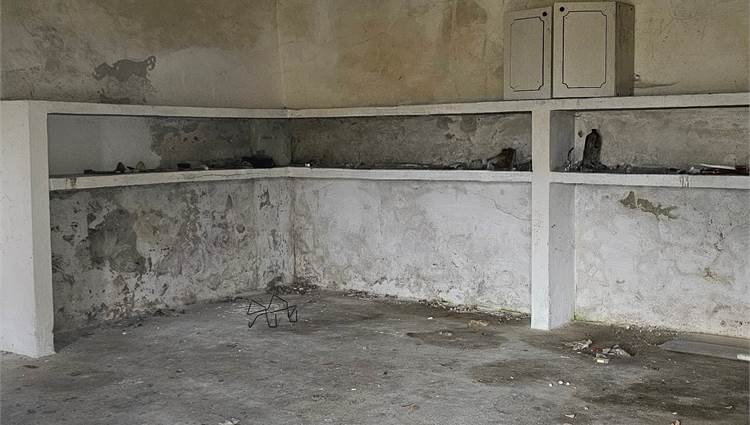 INTERNO