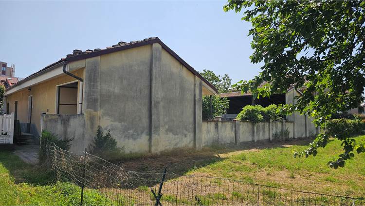 esterno