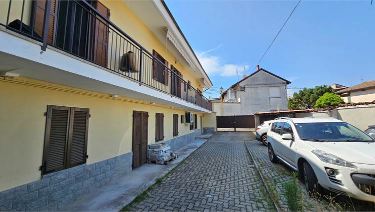 esterno