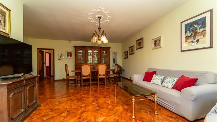 Villa 2 salone triplo