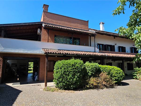 Villa signorile indipendente in classe A3