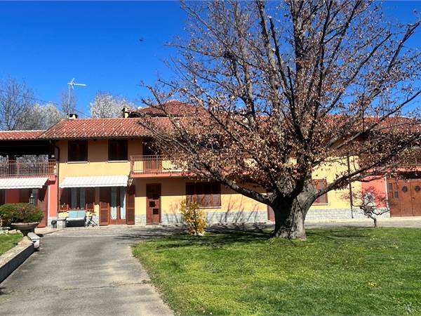 Pinerolo Riva VILLA UNI/BI/TRIFAMILIARE