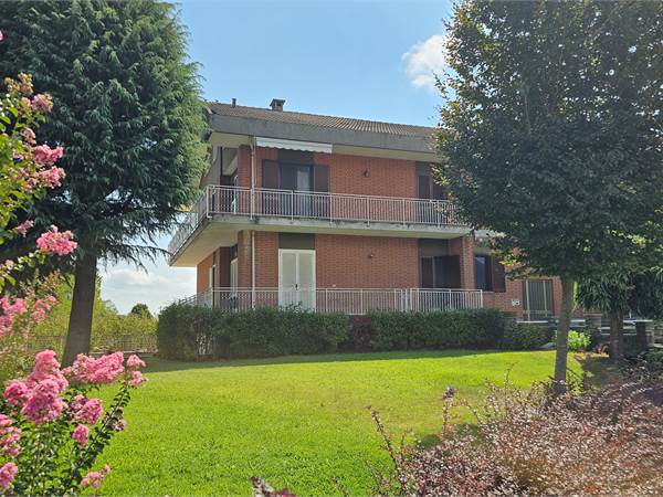 Appartamento finemente ristrutturato in campagna