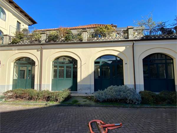 UFFICIO RISTRUTTURATO IN CENTRO