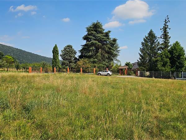 Terreno agricolo pianeggiante di 4173 mq 