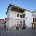 Monolocale con locale sottotetto