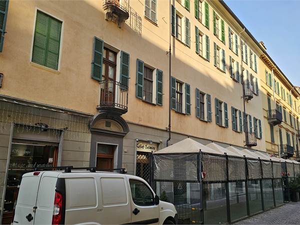 Pinerolo centro 3 vani ristrutturato termo autonomo