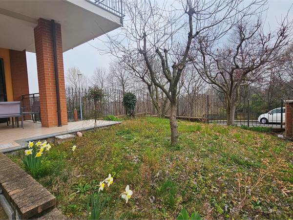 Splendido bilocale con giardino, termo autonomo e box doppio 