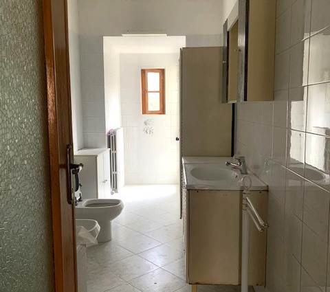 bagno con vasca