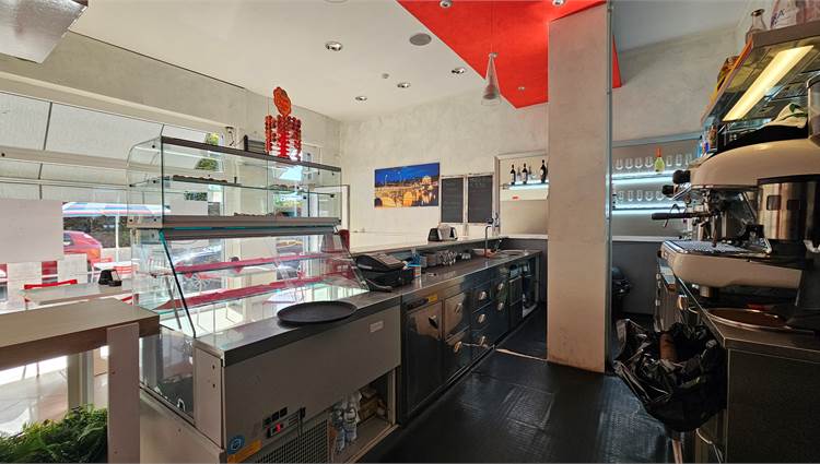 bar