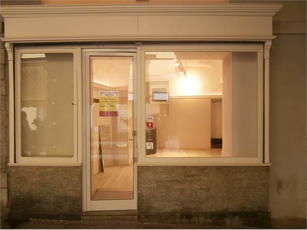 LOCALE COMMERCIALE